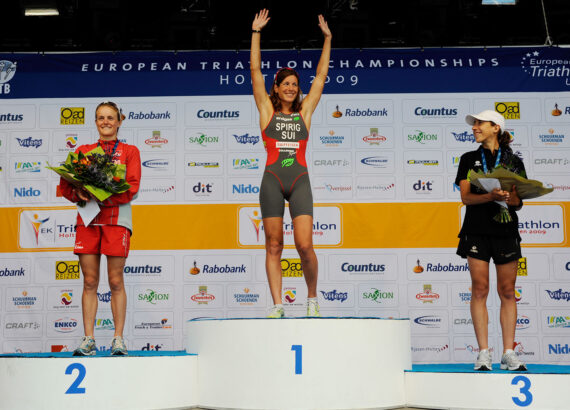 2009: Nicola wins her first European Triathlon Championships in Holten